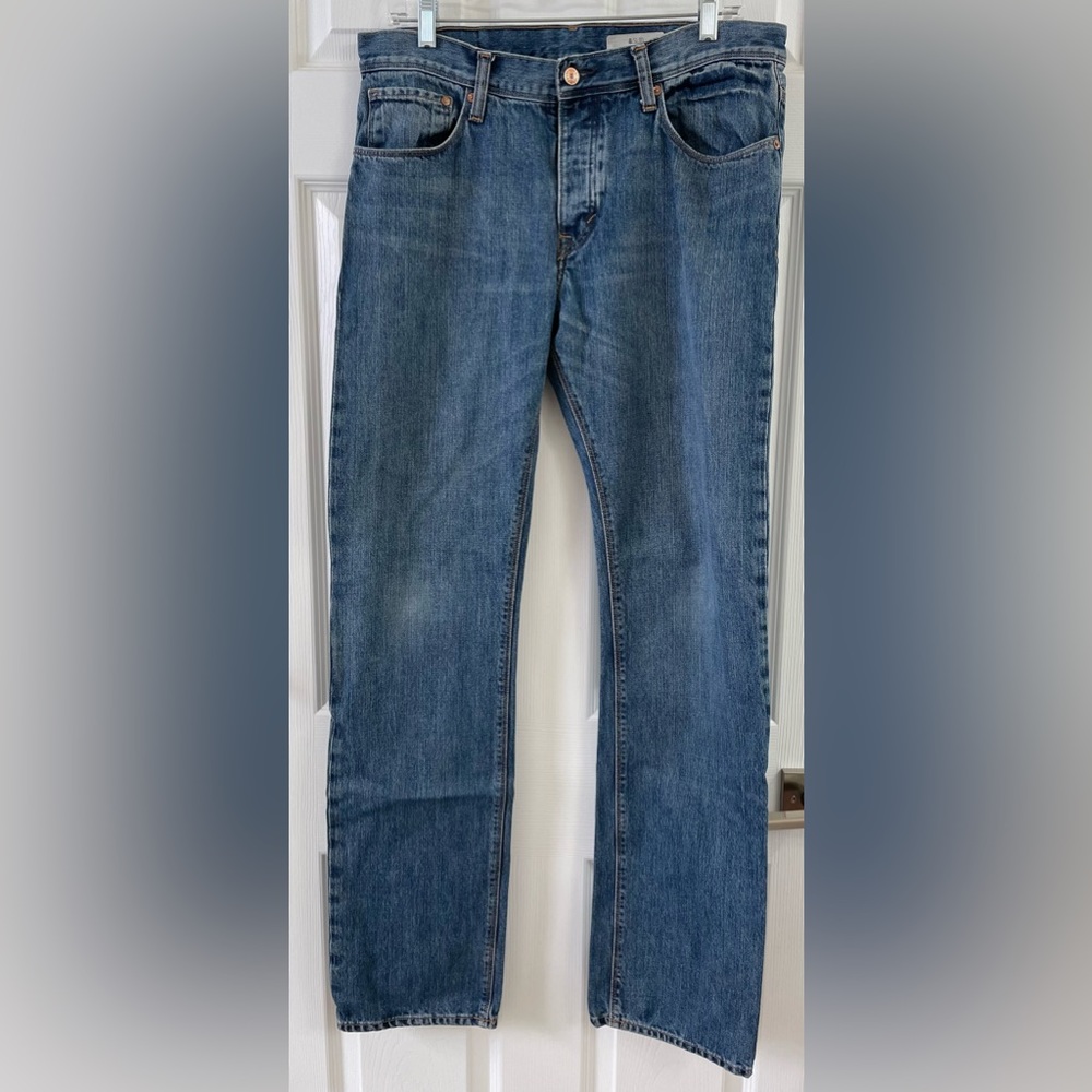 & SLIQ MEN’s jeans, low waist, slim leg, 33 x34, button fly, EUC